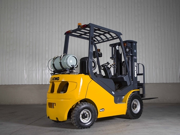 xe-nang-gas-2-5-tan-xcmg-fgl25t-ja