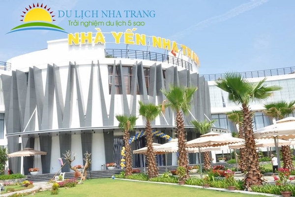 tham quan nhà yến nha trang