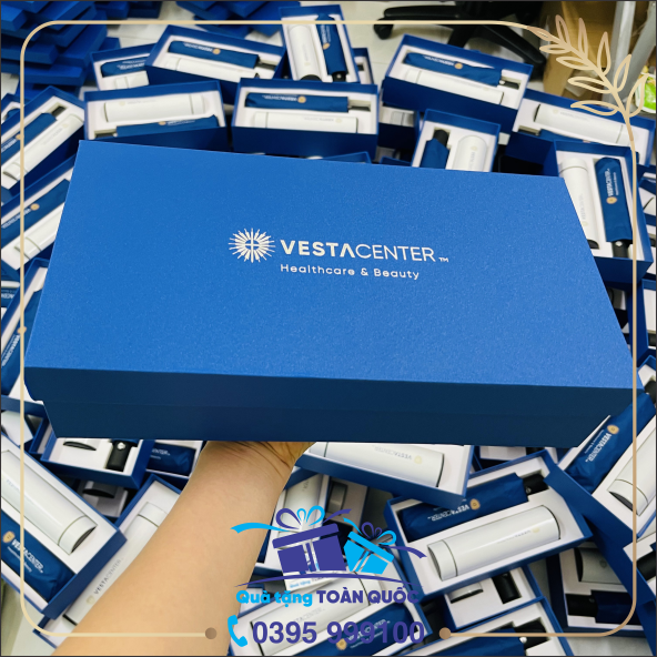 hộp giấy xi mầu xanh, hộp quà tặng in logo, hộp đựng bình và ô dù, xưởng sản xuất hộp giấy tại hà nội và hồ chí minh