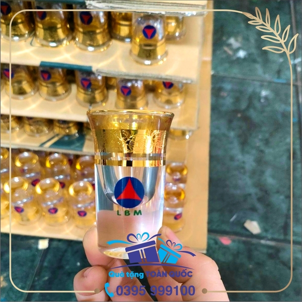 ly rượu khảm vàng 24k, bộ quà tặng ly rượu cao cấp, bộ quà tặng ly rượu 500k, quà tặng sếp, quà tặng khách nam giới, ly rượu in logo
