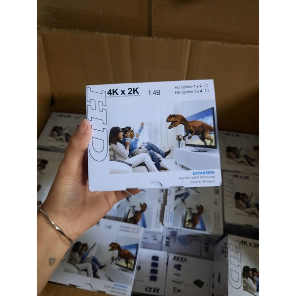 bo-chia-hub-hdmi-1-ra-4-full-hd-1080p