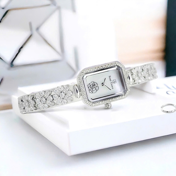 Đồng Hồ Nữ Royal Quartz 2032 Dây Thép Trắng Mặt Trắng Viền Đá