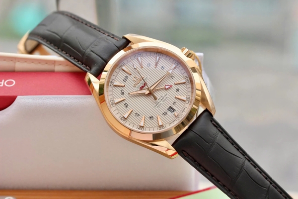  Omega Automatic Seamaster Aqua Terra 231.53.43.22.02.001 ( 23153432202001 )