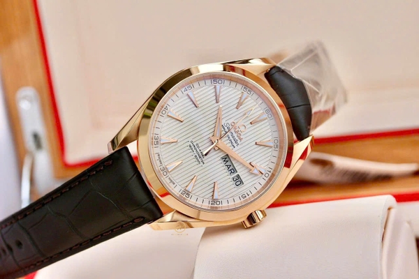 Omega Automatic Seamaster Aqua Terra 231.53.43.22.02.002 ( 23153432202002 )