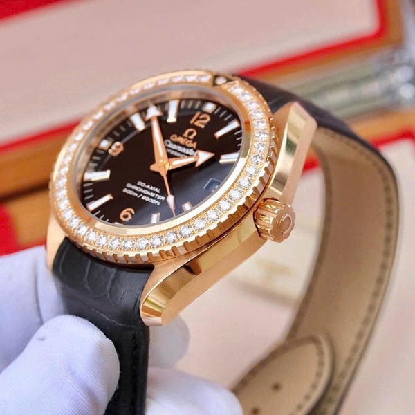 Omega Automatic SeamasterPlanet Ocean 600M 232.58.42.21.01.001 ( 23258422101001 )