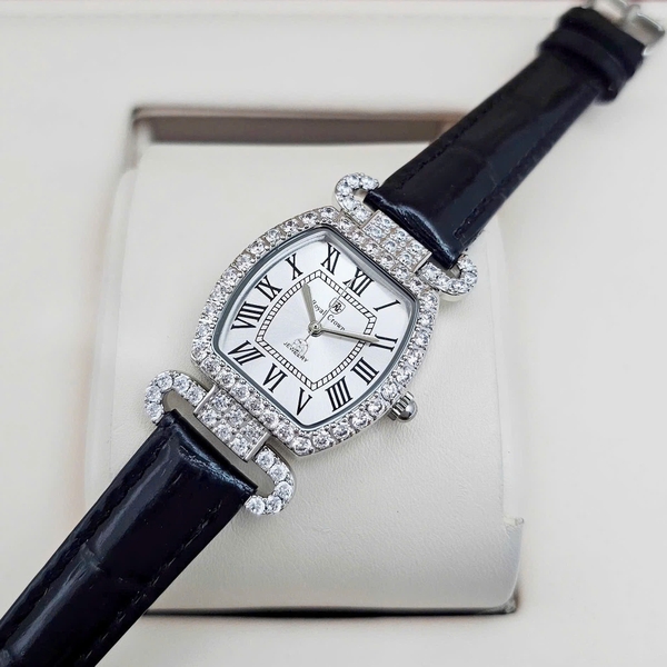  Royal Quartz 4670 Da Đen Mặt Trắng