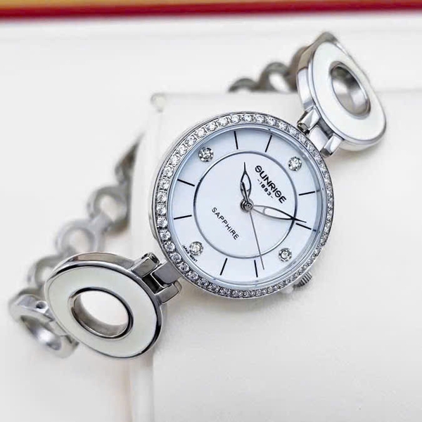 Sunrise Quartz 9011AA Dây Thép Trắng Mặt Trắng Sapphire