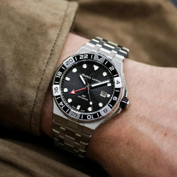 Maurice Lacroix Automatic Aikon Venturer GMT AI6158-SS002-330-1 ( AI6158SS0023301 )