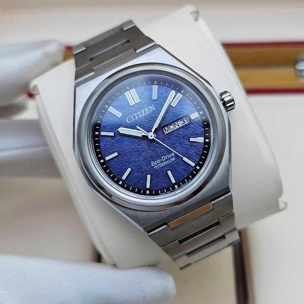 Citizen Quartz Eco-Drive Super Titanium AW0130-85L