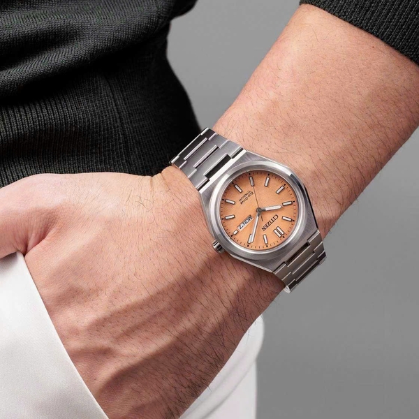 Citizen Quartz Eco-Drive Super Titanium AW0130-85Z