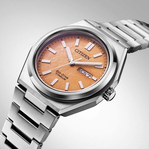 Citizen Quartz Eco-Drive Super Titanium AW0130-85Z