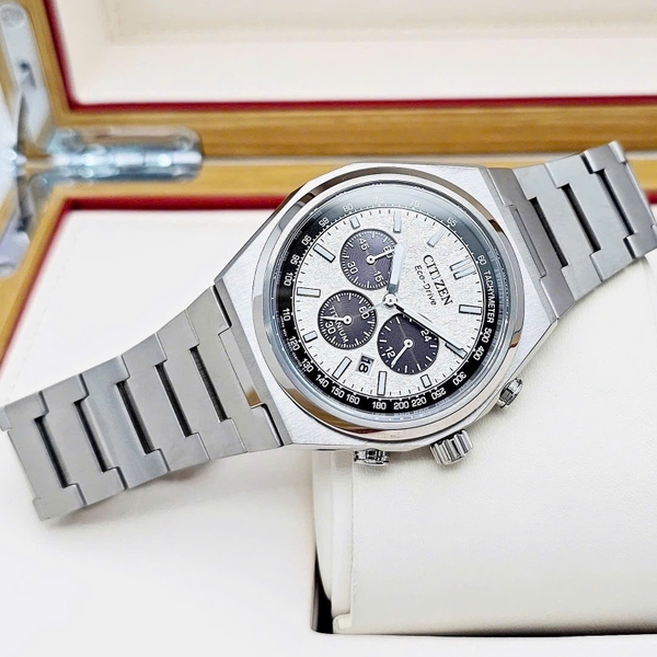  Citizen Quartz Eco-Drive Super Titanium Chronograph CA4610-85A