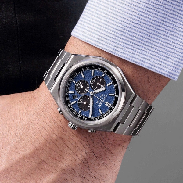  Citizen Quartz Eco-Drive Super Titanium Chronograph CA4610-85L