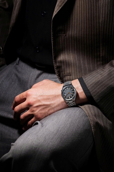 citizen Tsuyosa 37mm NJ0200-50E đen xám