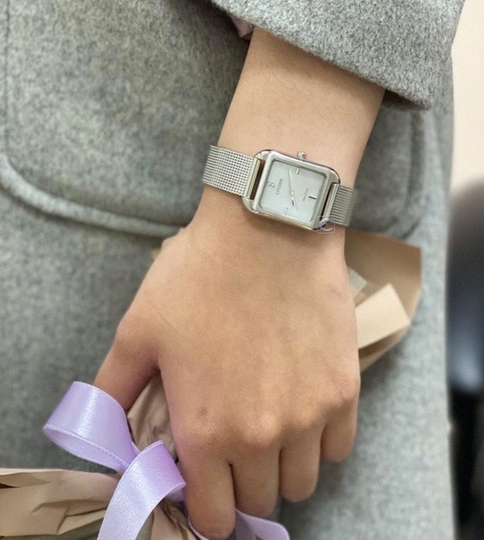  Citizen Quartz Eco-Drive EM0491-81D Dây Thép Vỏ Trắng Mặt Trắng