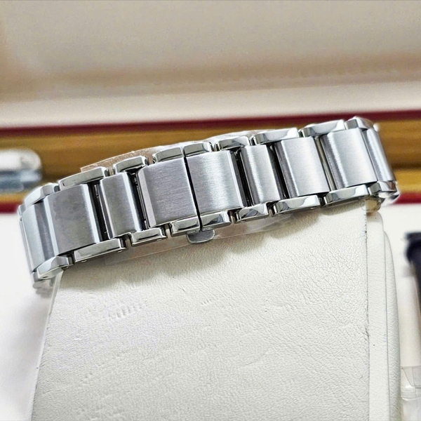 Citizen L Quartz Eco-Drive EM1090-60D
