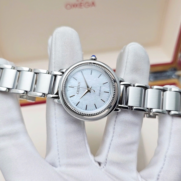 Citizen L Quartz Eco-Drive EM1100-84D