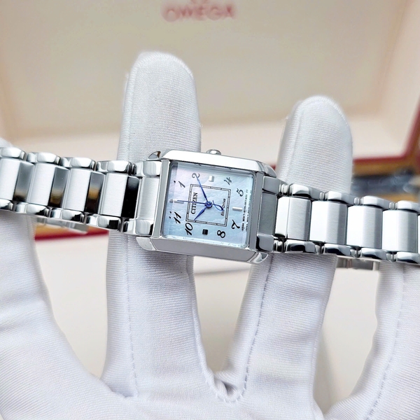 Citizen Quartz Eco-Drive L Bianca Silver Tone Watch 21.5mm EW5600-87D
