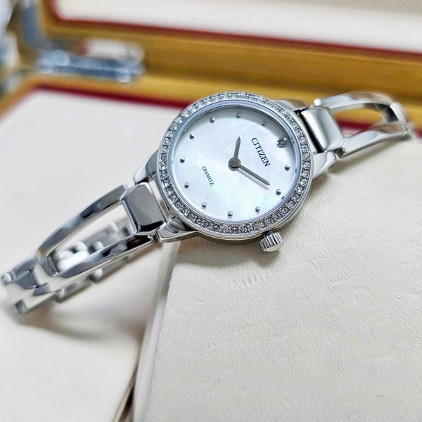 Citizen Quartz EZ7011-88D
