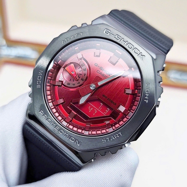 Casio Quartz Gshock GM-2100B-4ADR