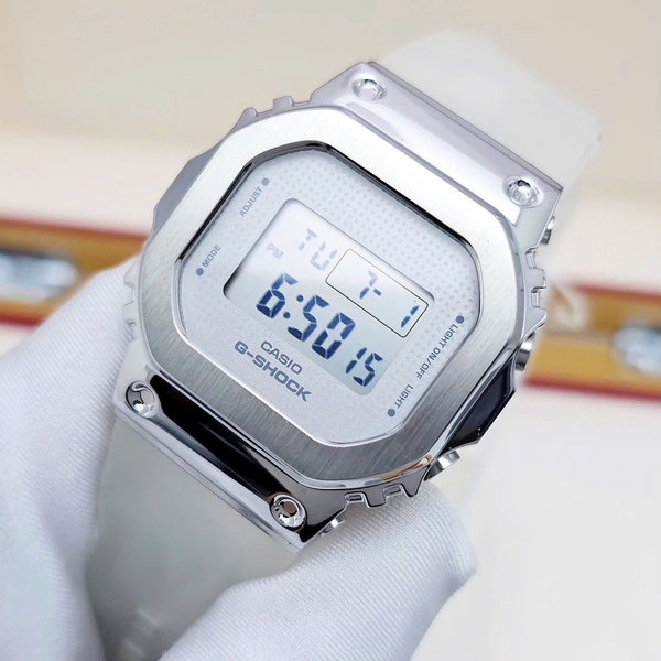 Casio Quartz Gshock GM-S5600SK-7DR 