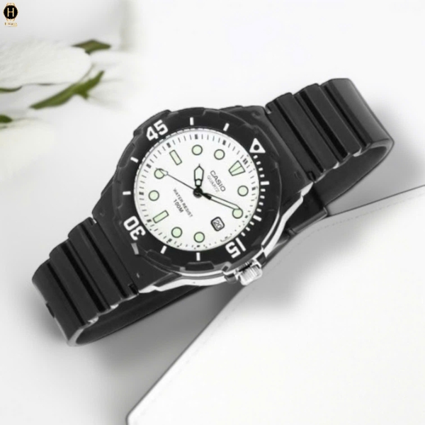 Casio Quartz LRW-200H-7E1VDF
