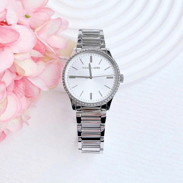 Michael Kors Quartz Bailey Silver Dial Crystal MK3807
