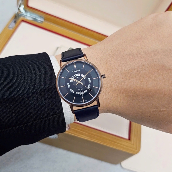  Casio Quartz MTP-B135RL-1AVDF 