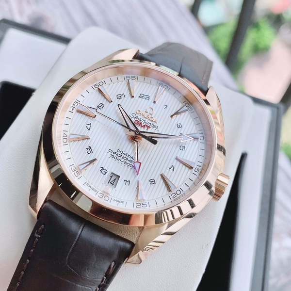  Omega Automatic Seamaster Aqua Terra 231.53.43.22.02.001 ( 23153432202001 )