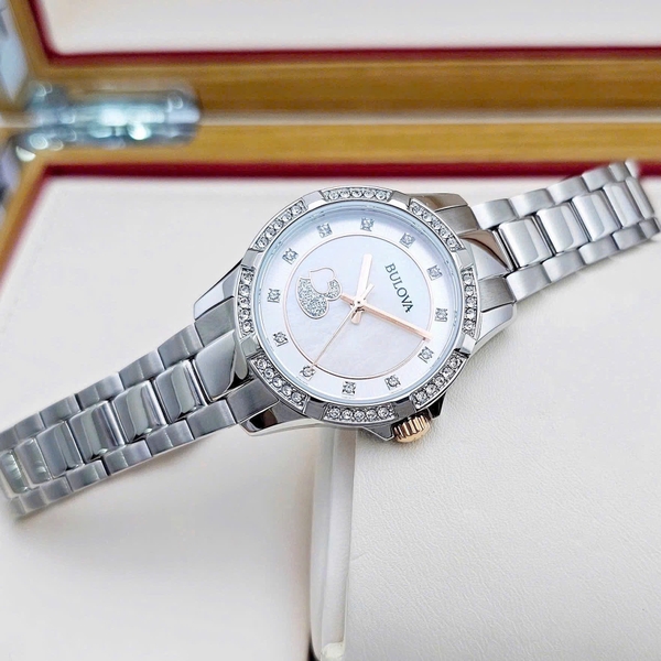 Bulova Quartz 98L232