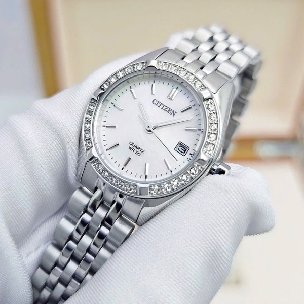 Citizen Quartz EU6060-55D Dây Thép Trắng Mặt Trắng Khảm Trai