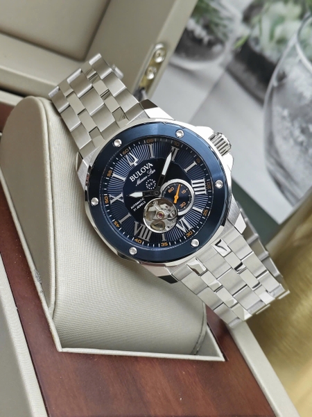  Bulova Automatic Marine Star 98A302
