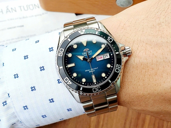 Orient Automatic Mako 4 Kamasu Green RN-AA0811E ( RA-AA0811E19B )