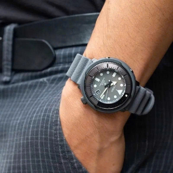Seiko Solar Prospex Street Series Diver  SNE537P1 