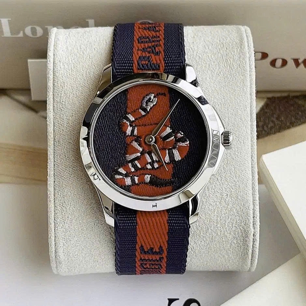  Unisex Gucci Quartz YA126493