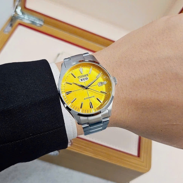  Citizen Automatic NH8391-51Z  