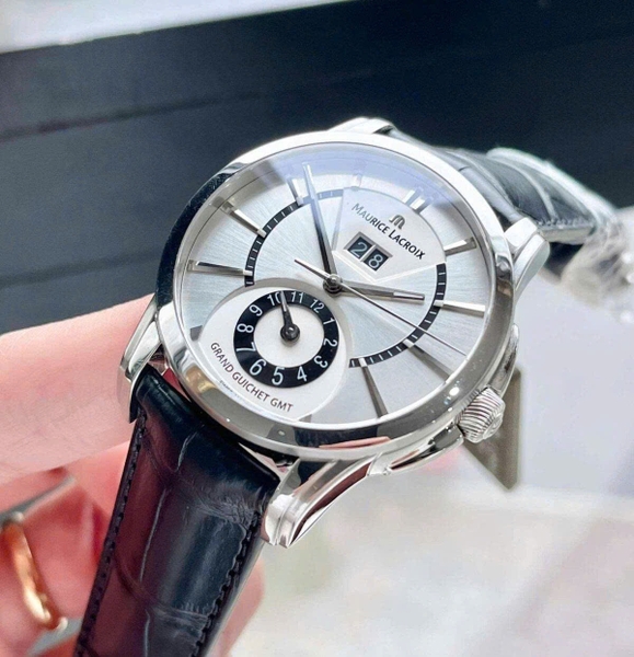 Maurice Lacroix Automatic Aikon Venturer GMT PT6208-SS001-130-1 ( PT6208SS0011301 )