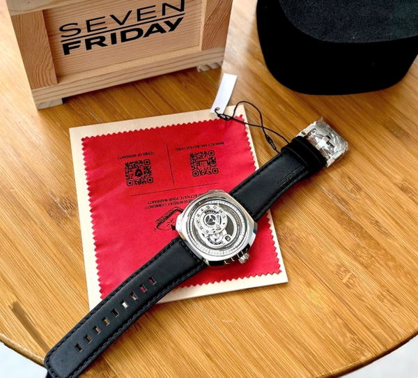 SevenFriday Automatic Q1/01