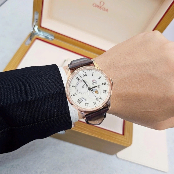 Orient Automatic Sun And Moon Gen 3 Rose RA-AK0007S10B ( RA-AK0007S30B ) ( RA-AK0007S )