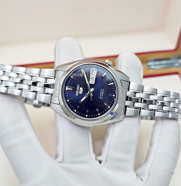  Seiko 5 Automatic  Blue SNK357K1 ( SNK357 )