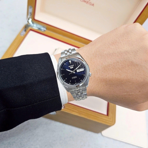  Seiko 5 Automatic  Blue SNK357K1 ( SNK357 )