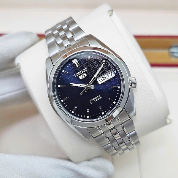  Seiko 5 Automatic  Blue SNK357K1 ( SNK357 )