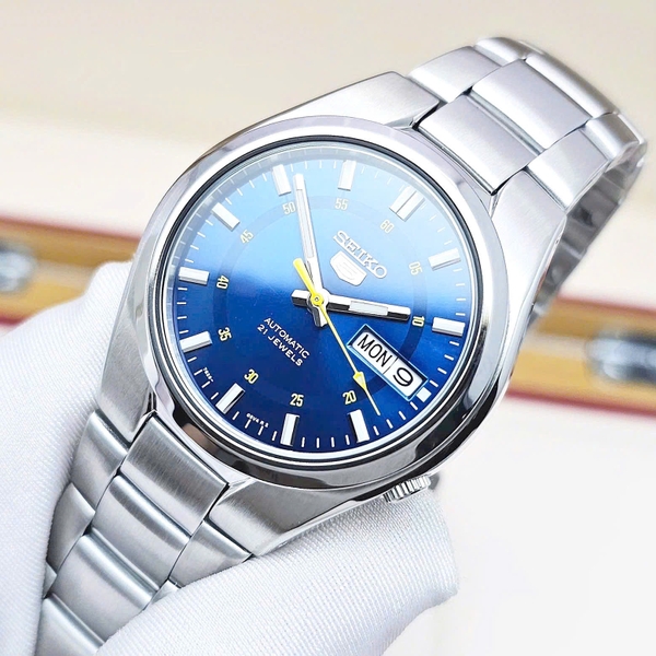 Seiko 5 Automatic SNK615K1