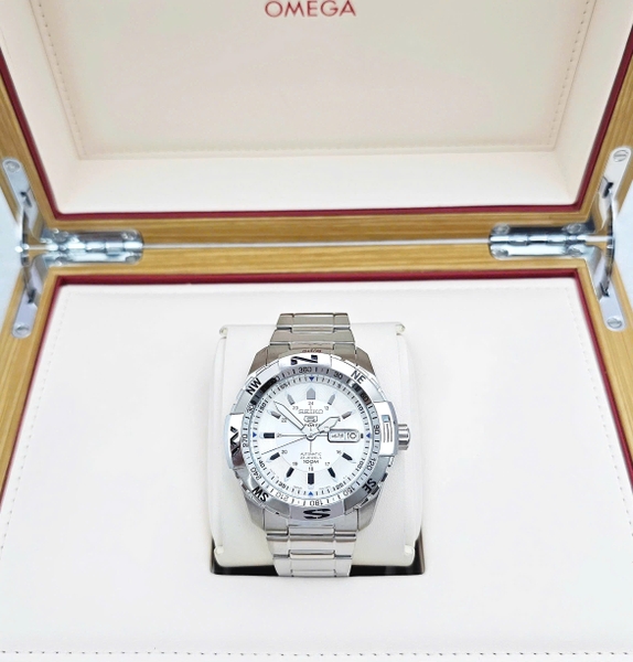 Seiko 5 Automatic Sports SNZJ03J1