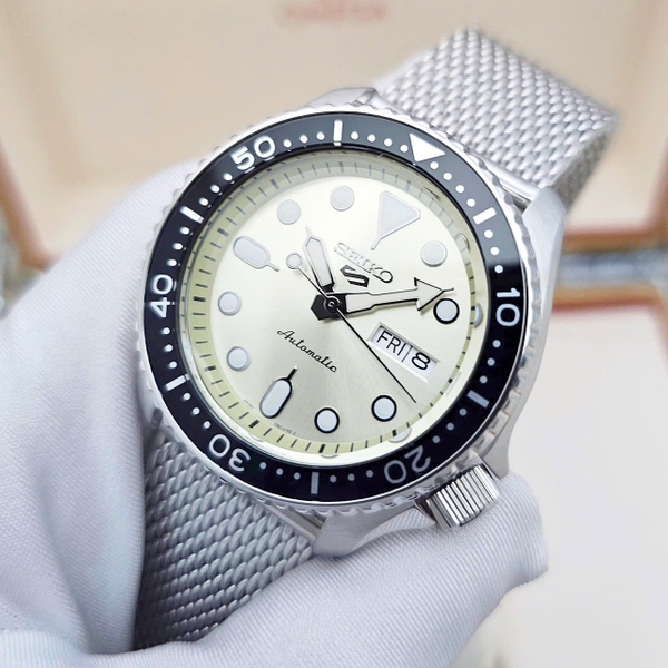 Seiko 5 Automatic Sports Diver SRPE75K1