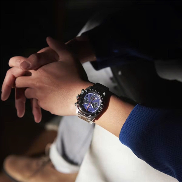 Seiko Quartz Solar Prospex Speedtimer SSC815P1 (SSC815)