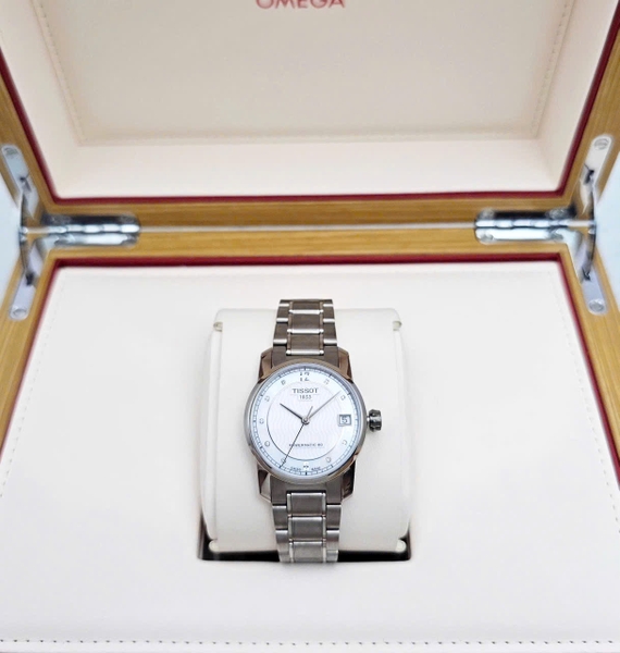  Tissot Automatic T-Classic T087.207.44.116.00 ( T0872074411600 )