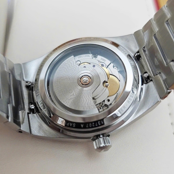  Unisex Tissot Automatic PRX Powermatic 80  Ice Blue  35mm T137.207.11.351.00 (T1372071135100)  