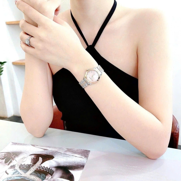 Gucci Quartz G-Timeless YA126538