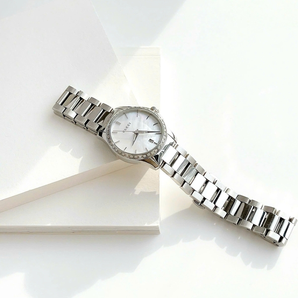 Gucci Quartz G-Timeless YA126543